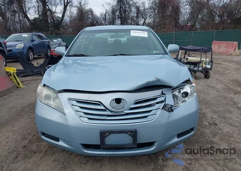 2007 Toyota Camry Le z USA, uszkodzony, nr VIN 4T1BE46K57U593069